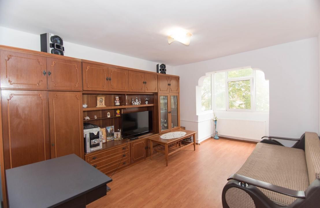 Apartament cu 2 camere de vânzare în Razboieni, Pitești – fotografia 1 din 6