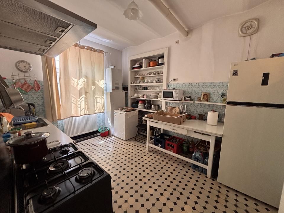 Casă cu 10 camere de vânzare în Foisorul de Foc, București – fotografia 12 din 18