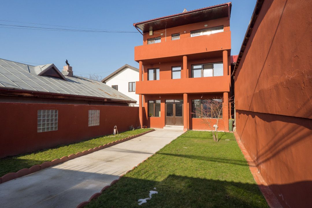 Casă cu 8 camere de vânzare în Est, Voluntari – fotografia 31 din 65