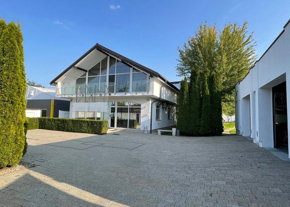 Casă cu 15 camere de vânzare în Mogoșoaia – fotografia 35 din 48