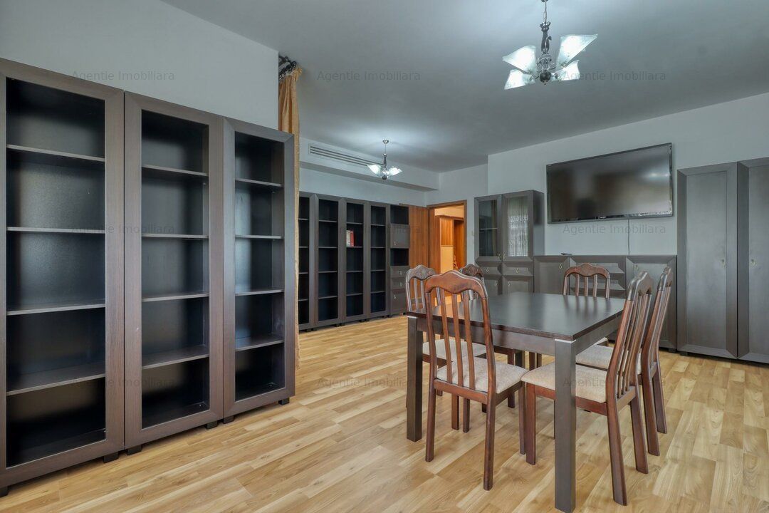 Apartament cu 3 camere de vânzare în Antiaeriana, București – fotografia 2 din 19