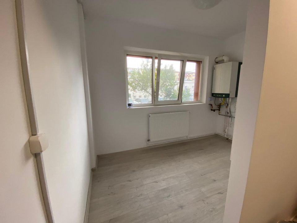 Spațiu comercial cu 2 camere de închiriat în Cetate, Alba Iulia – fotografia 27 din 37
