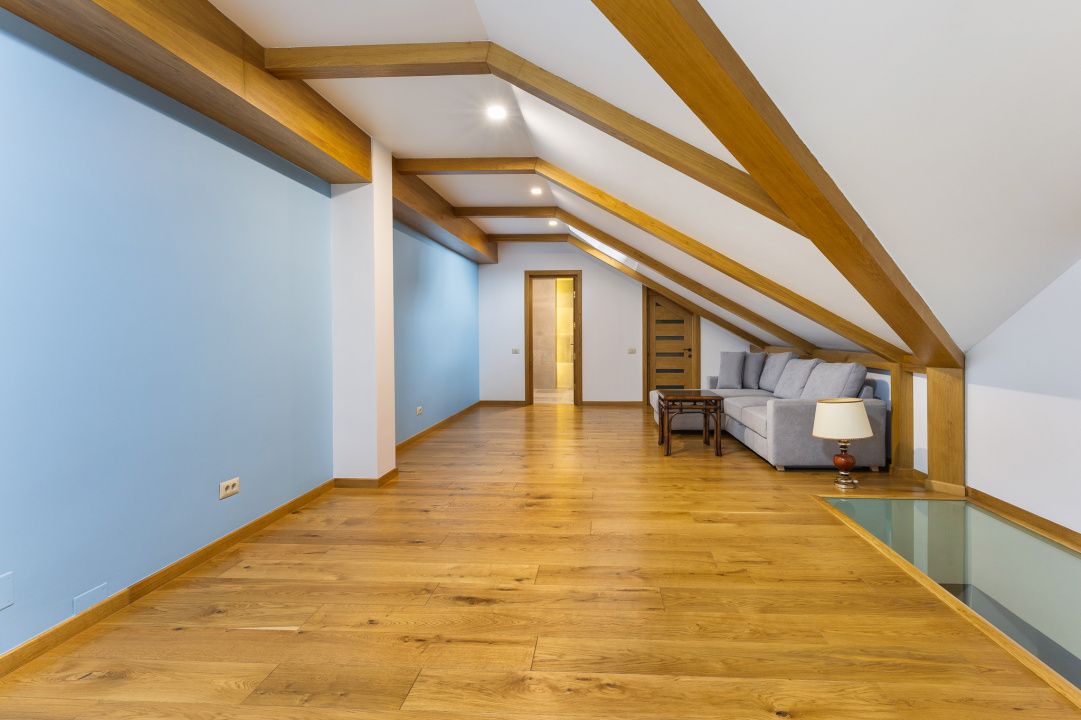 Casă cu 11 camere de vânzare în Faleza Nord, Constanța – fotografia 20 din 31
