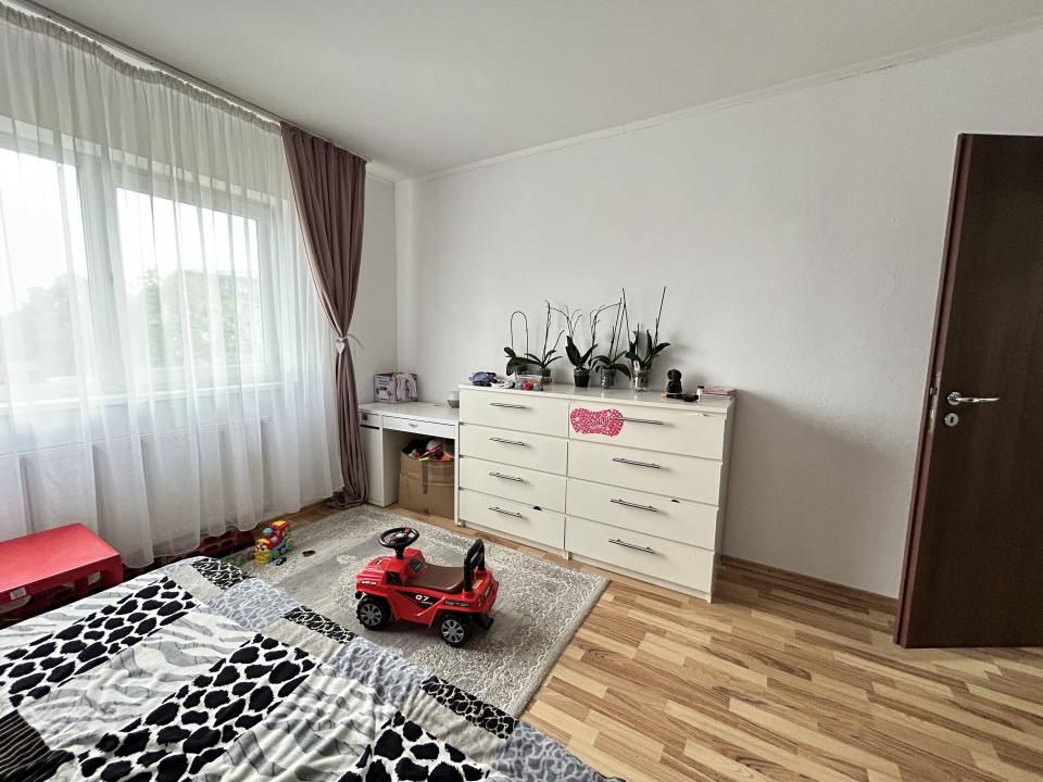 Casă cu 7 camere de vânzare în Central, Pantelimon – fotografia 13 din 20