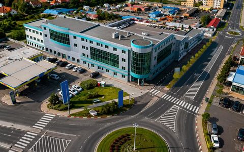 Spațiu de birouri cu 50 camere de vânzare în Turnisor, Sibiu
