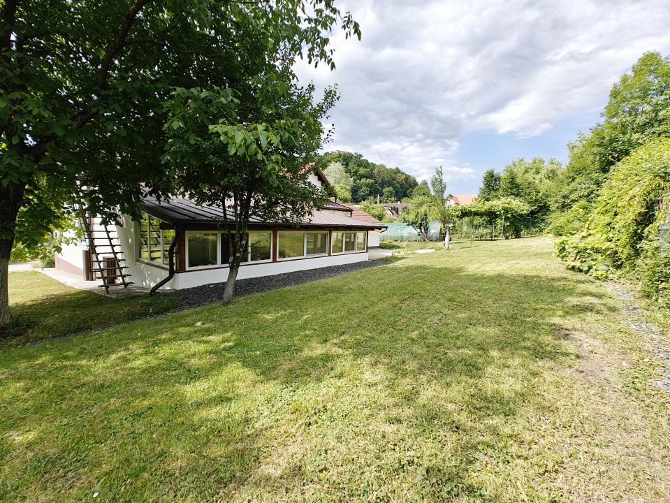 Casă cu 5 camere de vânzare în Cisnadioara – fotografia 6 din 25
