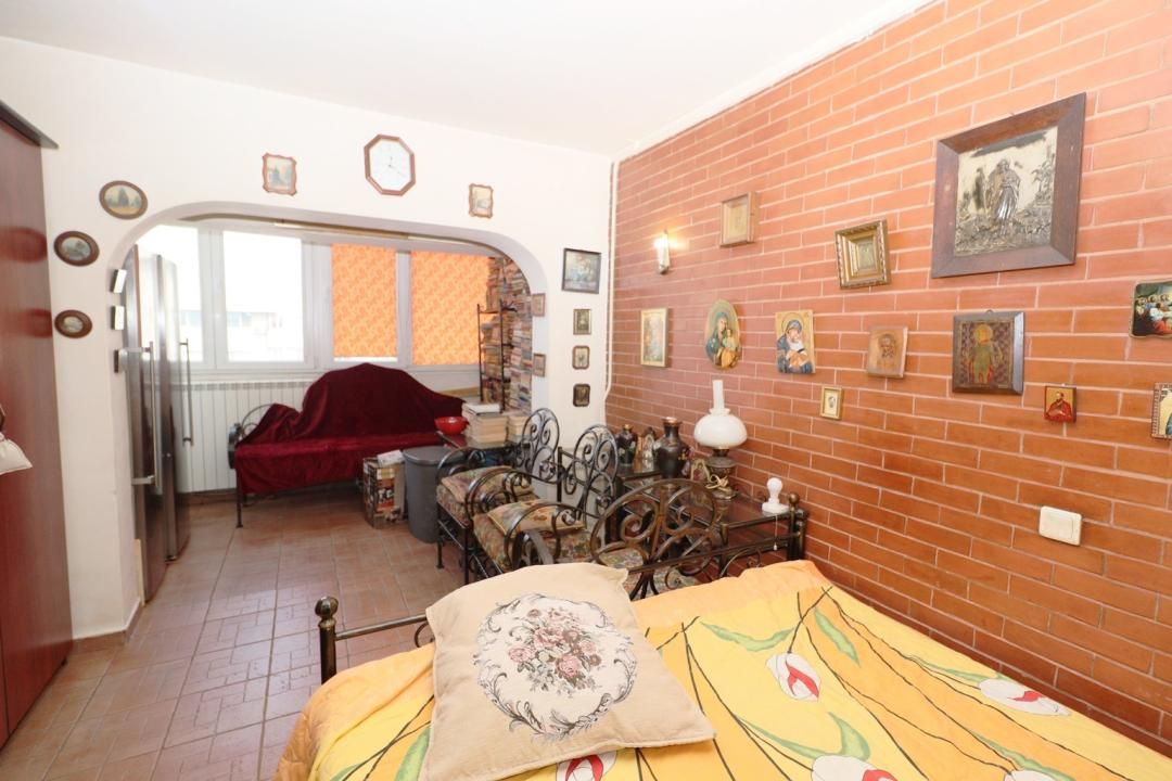 Apartament cu 4 camere de vânzare în 1 Mai, București – fotografia 15 din 19