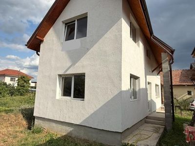Casă cu 4 camere de vânzare în Sannicoara – fotografia 3 din 18