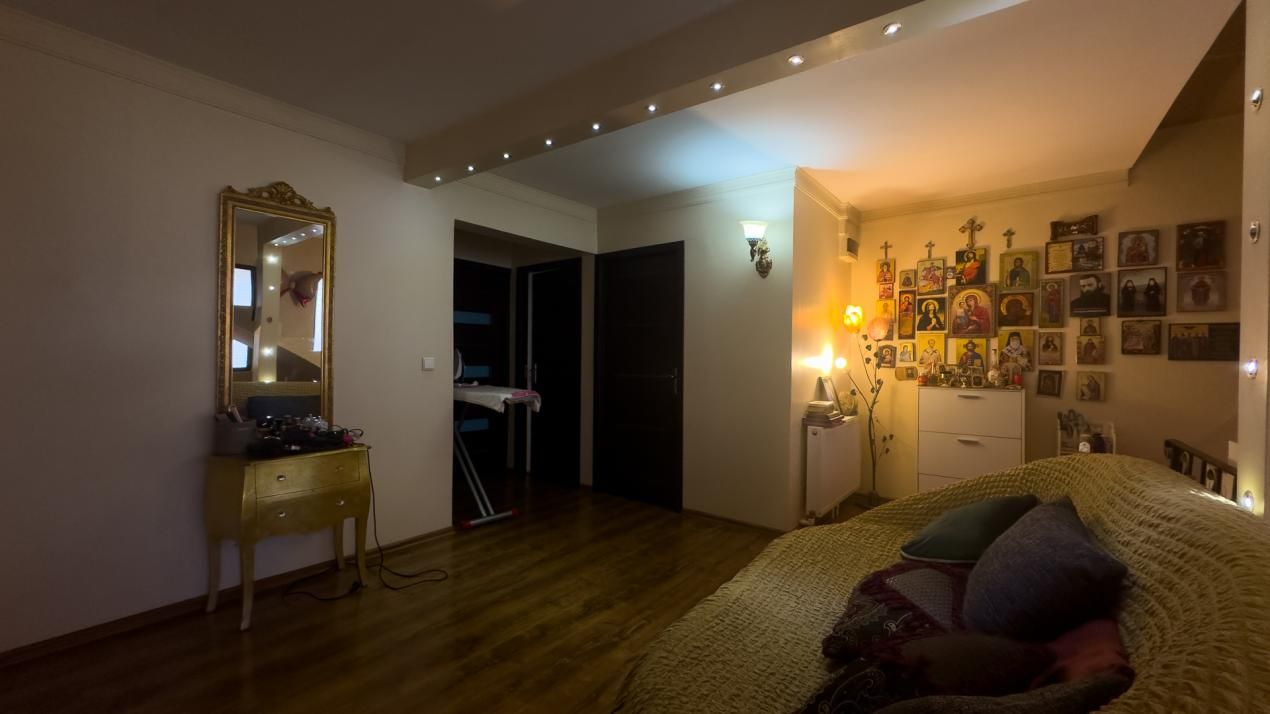 Casă cu 9 camere de vânzare în Afumați – fotografia 6 din 17