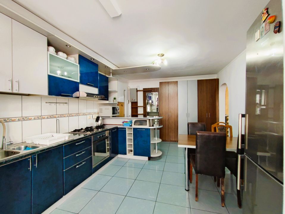 Apartament cu 3 camere de închiriat în Centru, Constanța – fotografia 15 din 16