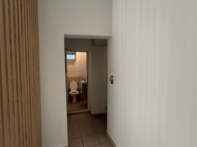 Spațiu comercial cu 1 cameră de închiriat în Uverturii, București – fotografia 5 din 9