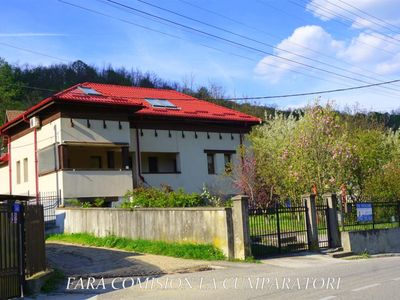 Casă cu 5 camere de vânzare în Muereasca – fotografia 2 din 30