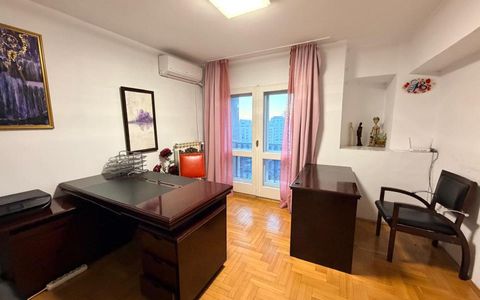 Apartament cu 2 camere de închiriat în Unirii, București