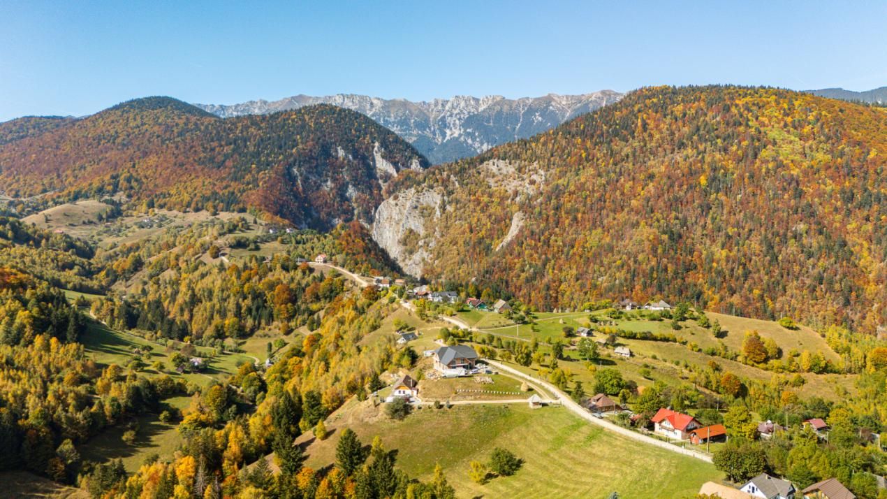 Casă cu 4 camere de vânzare în Central, Magura – fotografia 9 din 40