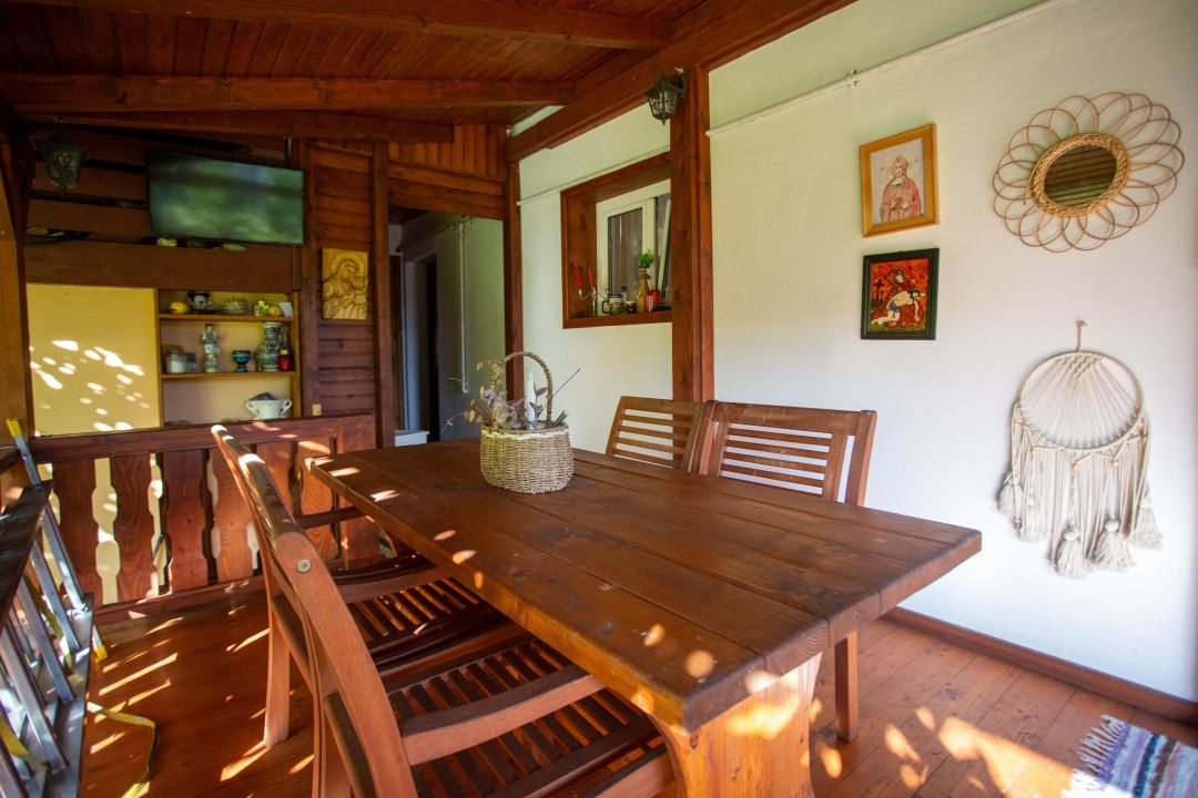 Casă cu 6 camere de vânzare în Comănești – fotografia 20 din 72
