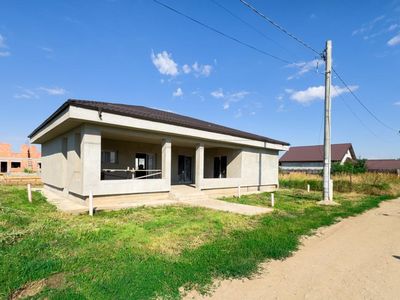 Casă cu 3 camere de vânzare în Vidra – fotografia 2 din 11