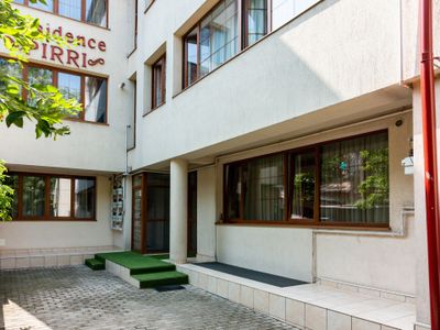Casă cu 9 camere de vânzare în Unirii, București – fotografia 2 din 49