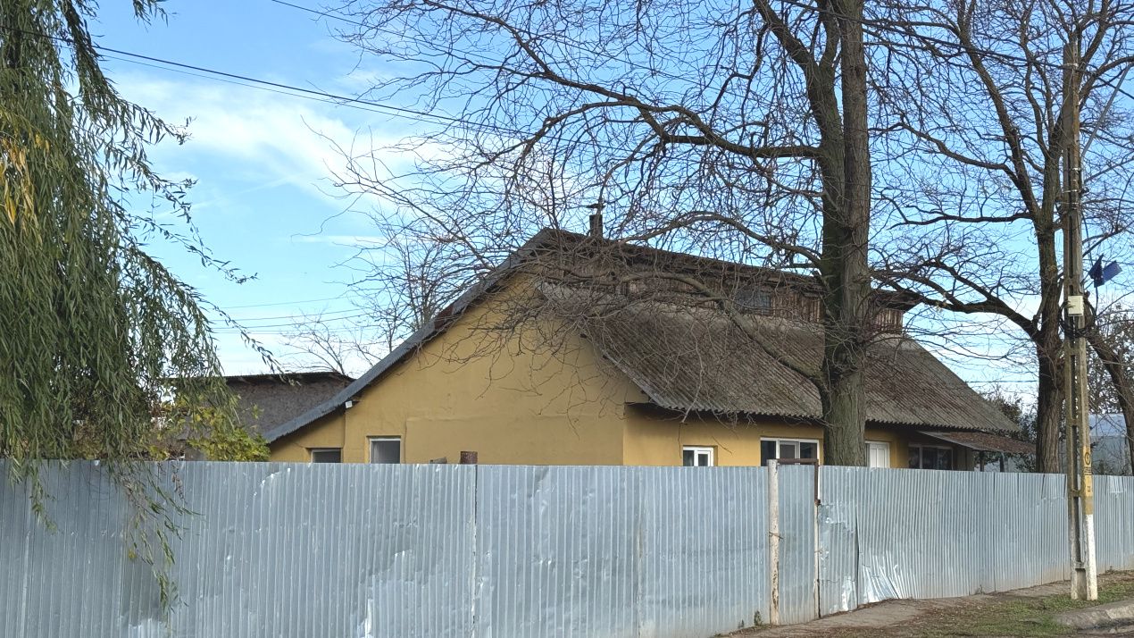 Spațiu comercial cu 5 camere de vânzare în Însurăței – fotografia 13 din 16