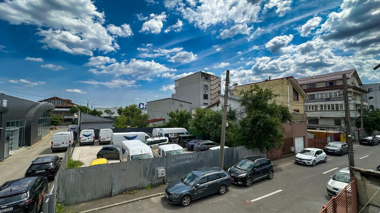 Casă cu 7 camere de vânzare în Andronache, București – fotografia 33 din 36