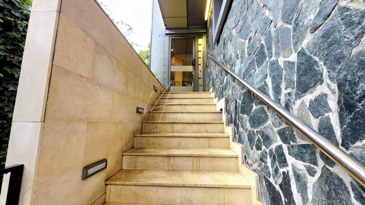 Casă cu 6 camere de închiriat în Unirii, București – fotografia 37 din 37