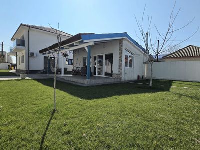 Casă cu 3 camere de vânzare în Năvodari – fotografia 2 din 31