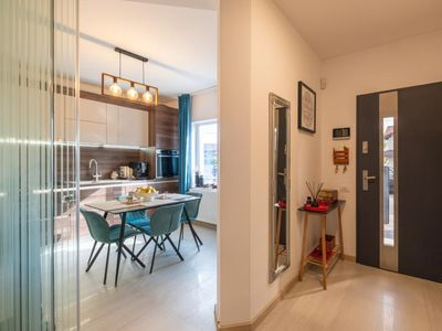 Casă cu 3 camere de vânzare în Nord, Mamaia-Sat – fotografia 3 din 20