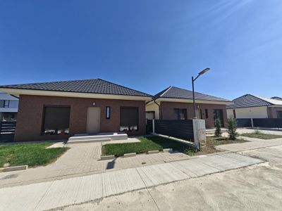 Casă cu 4 camere de vânzare în Exterior Vest, Tunari – fotografia 4 din 7