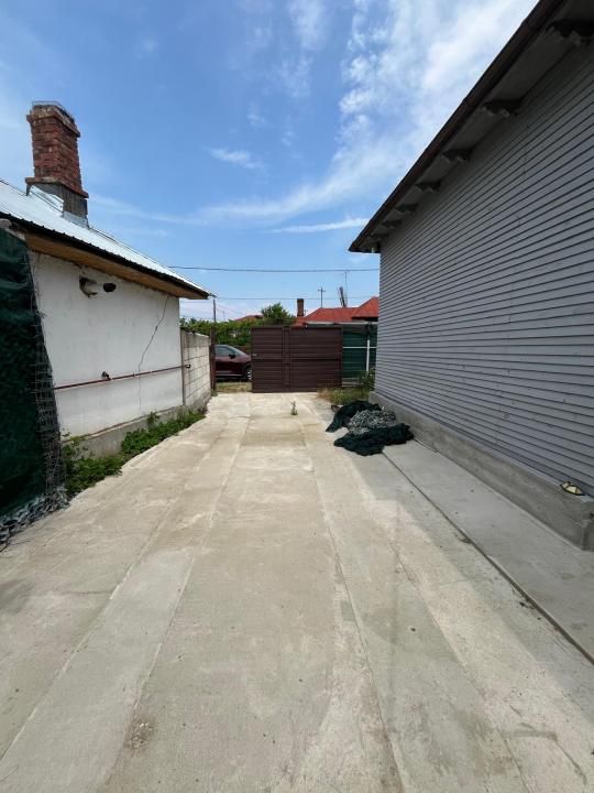 Casă cu 4 camere de vânzare în Central, Cuparu – fotografia 5 din 31