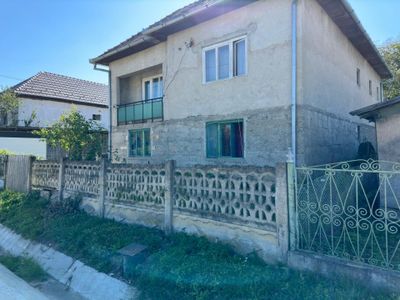 Casă cu 4 camere de vânzare în Exterior Sud, Jucu de Sus – fotografia 5 din 8