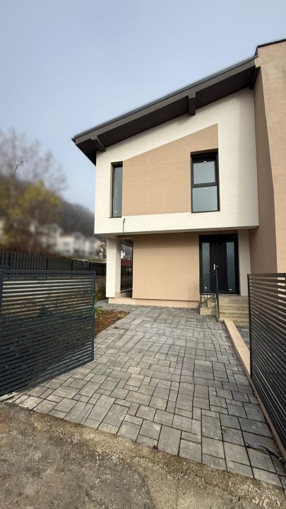Casă cu 4 camere de vânzare în Vivo (Polus Center), Florești – fotografia 3 din 17