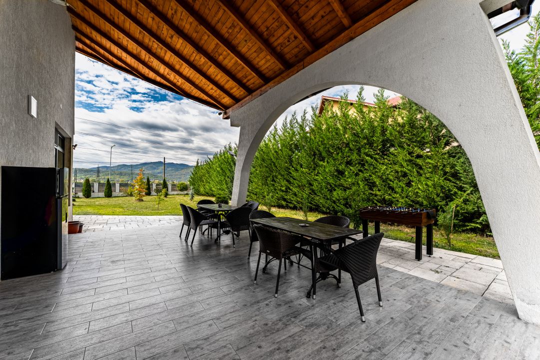 Hotel / pensiune cu 8 camere de vânzare în Central, Călimănești – fotografia 4 din 41