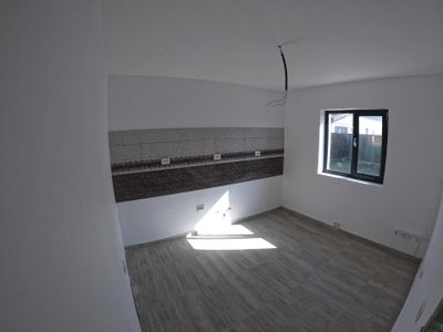 Casă cu 3 camere de vânzare în Semicentral, Giurgiu – fotografia 5 din 19