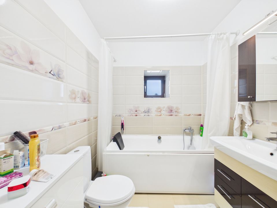 Hotel / pensiune cu 10 camere de vânzare în Tohanu Nou – fotografia 12 din 46