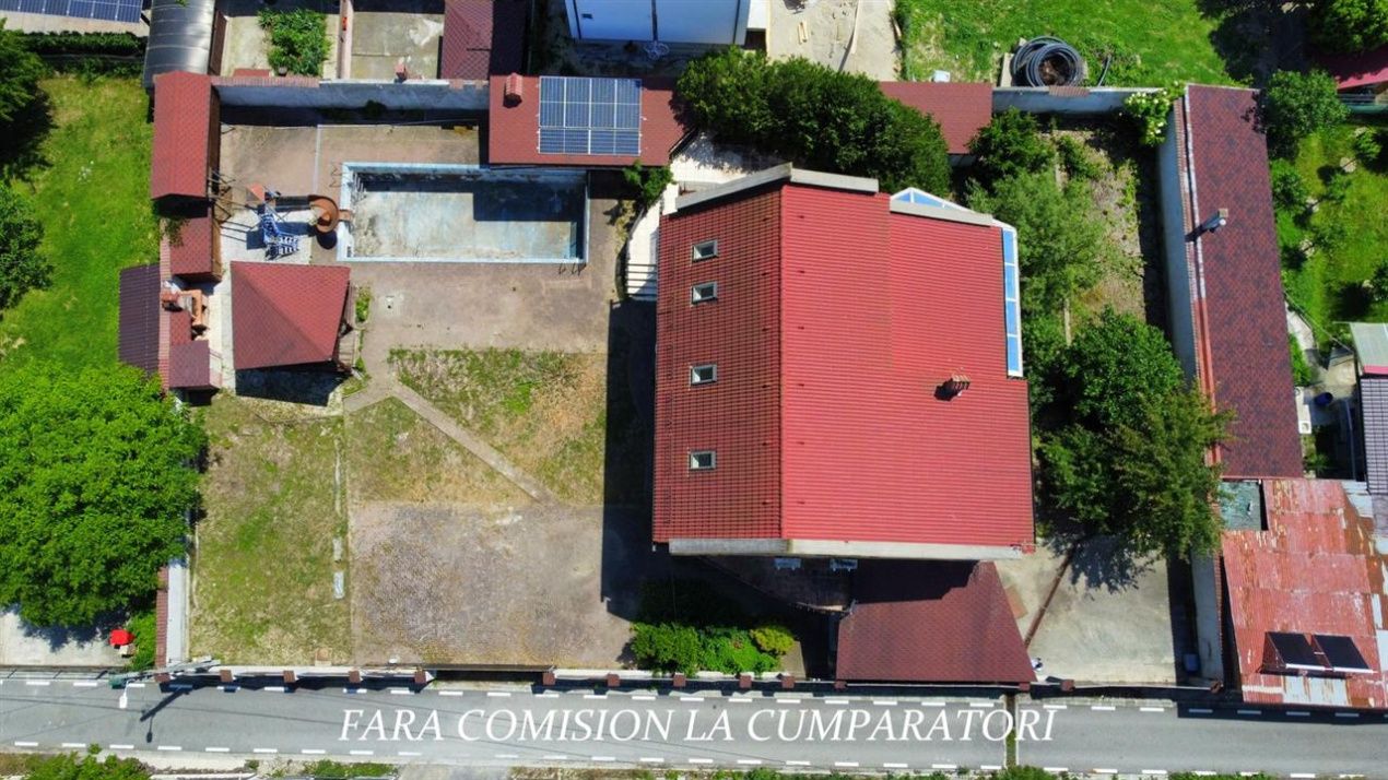 Casă cu 12 camere de vânzare în Călimănești – fotografia 33 din 37