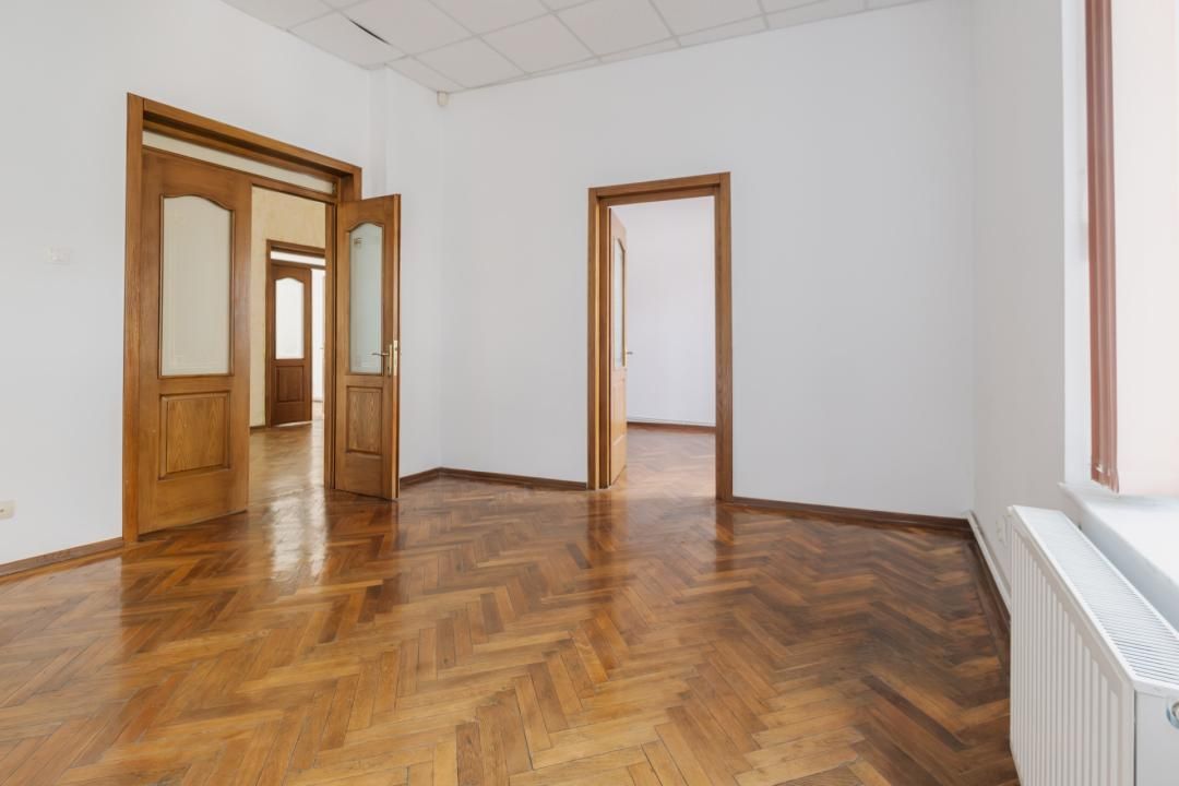Casă cu 16 camere de vânzare în Peninsula, Constanța – fotografia 5 din 21