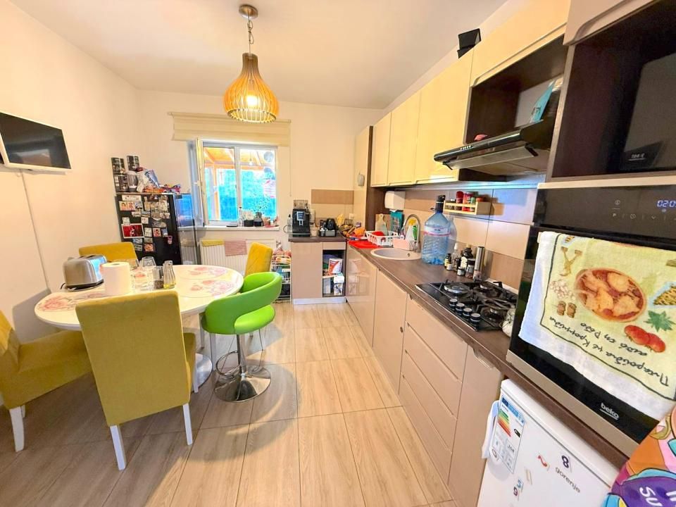 Casă cu 4 camere de vânzare în Central, Berceni – fotografia 6 din 44