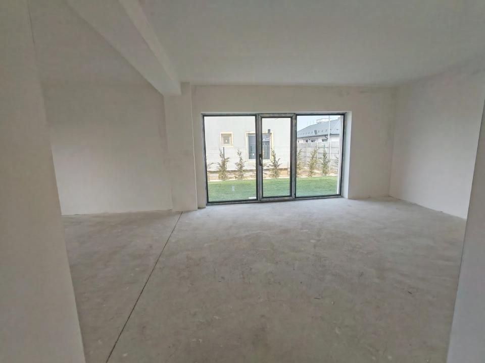 Casă cu 5 camere de vânzare în Tunari – fotografia 16 din 20