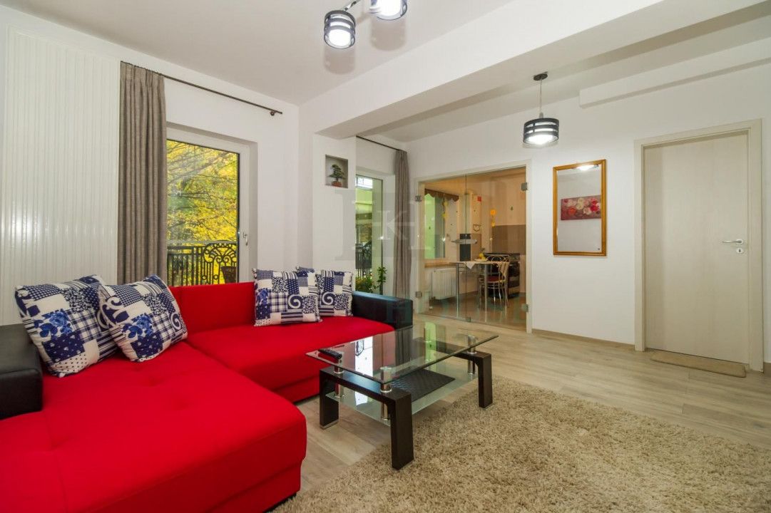 Apartament cu 2 camere de închiriat în Central, Brașov – fotografia 1 din 10