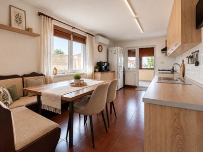 Casă cu 6 camere de vânzare în Padureni (Jebel) – fotografia 5 din 11