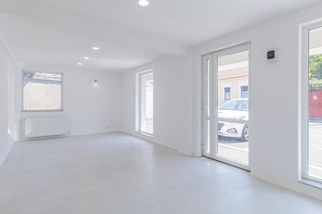Spațiu comercial cu 2 camere de închiriat în Brasovul Vechi, Brașov – fotografia 5 din 8