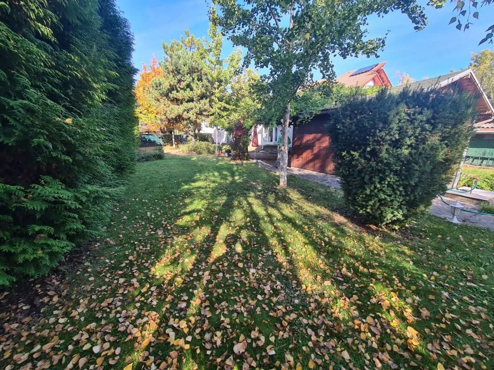 Casă cu 7 camere de vânzare în Sud, Câmpina – fotografia 6 din 24