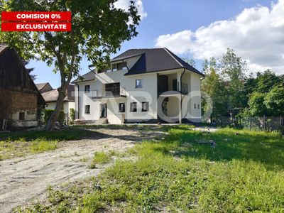 Casă cu 8 camere de vânzare în Cisnadioara – fotografia 2 din 29