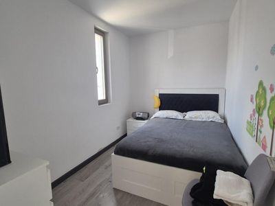 Apartament cu 2 camere de vânzare în Trivale, Pitești – fotografia 3 din 7