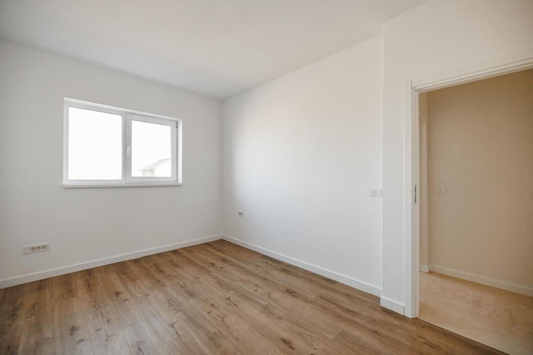 Casă cu 5 camere de vânzare în Săcălaz – fotografia 35 din 43