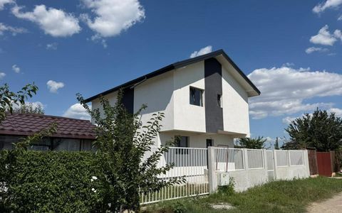 Casă cu 4 camere de vânzare în Sud, Berceni