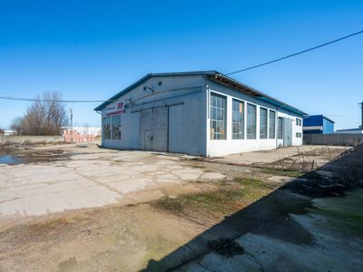 Spațiu industrial cu 3 camere de vânzare în Central, Săcălaz – fotografia 3 din 10