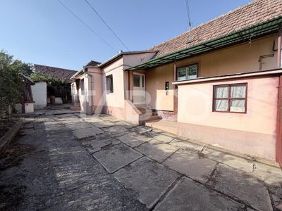 Casă cu 3 camere de vânzare în Sura Mare – fotografia 2 din 12