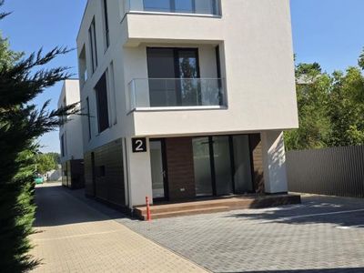Casă cu 7 camere de vânzare în Iancu Nicolae, București – fotografia 5 din 21