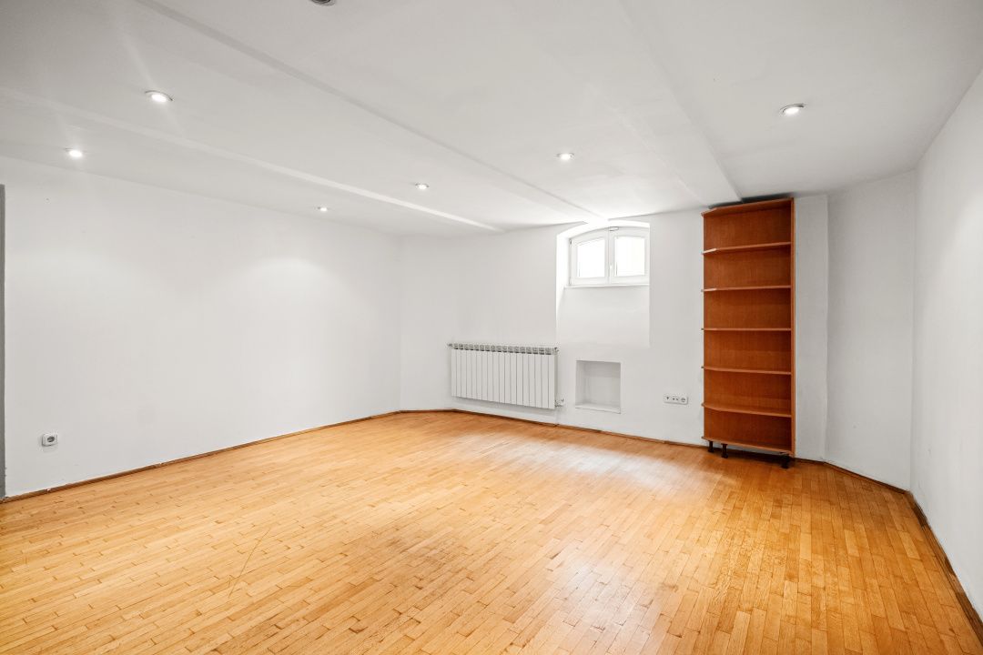 Casă cu 8 camere de vânzare în Aviatorilor, București – fotografia 11 din 36