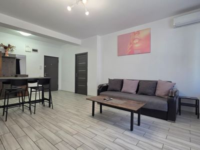 Apartament cu 2 camere de vânzare în Mamaia-Sat – fotografia 2 din 12